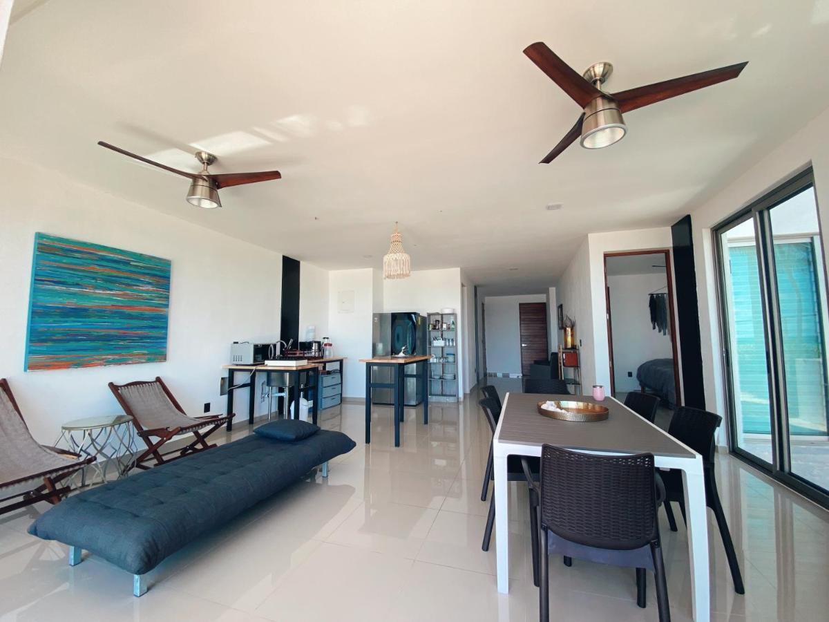 Angelina 28 Beachfront And Family Apartments - Modern And Relaxing Long Stays - 20 Min From Cancun Airport بويرتو موريلوس المظهر الخارجي الصورة