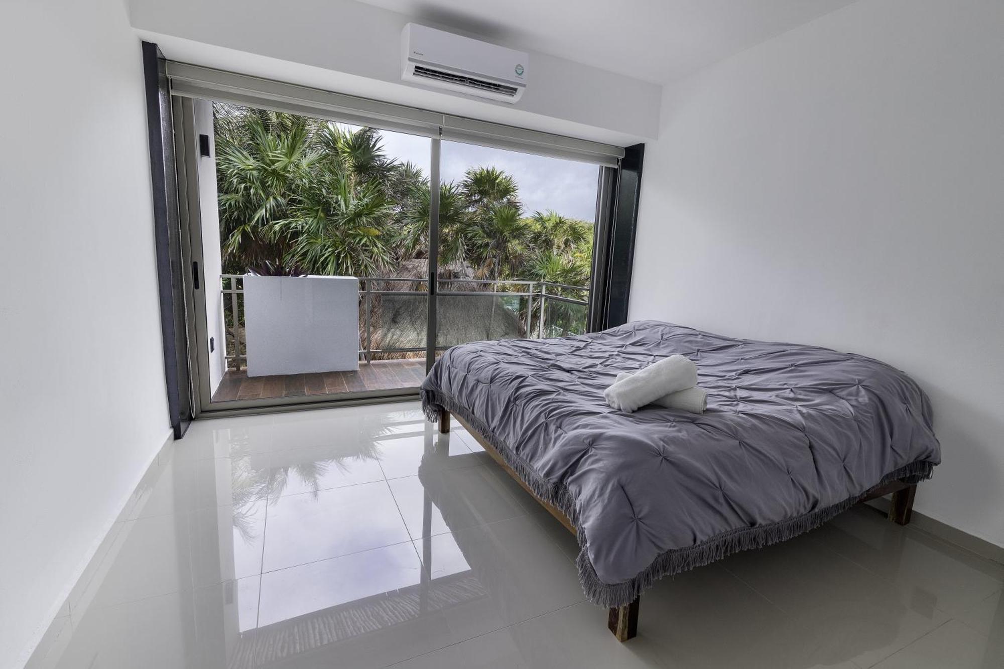 Angelina 28 Beachfront And Family Apartments - Modern And Relaxing Long Stays - 20 Min From Cancun Airport بويرتو موريلوس المظهر الخارجي الصورة