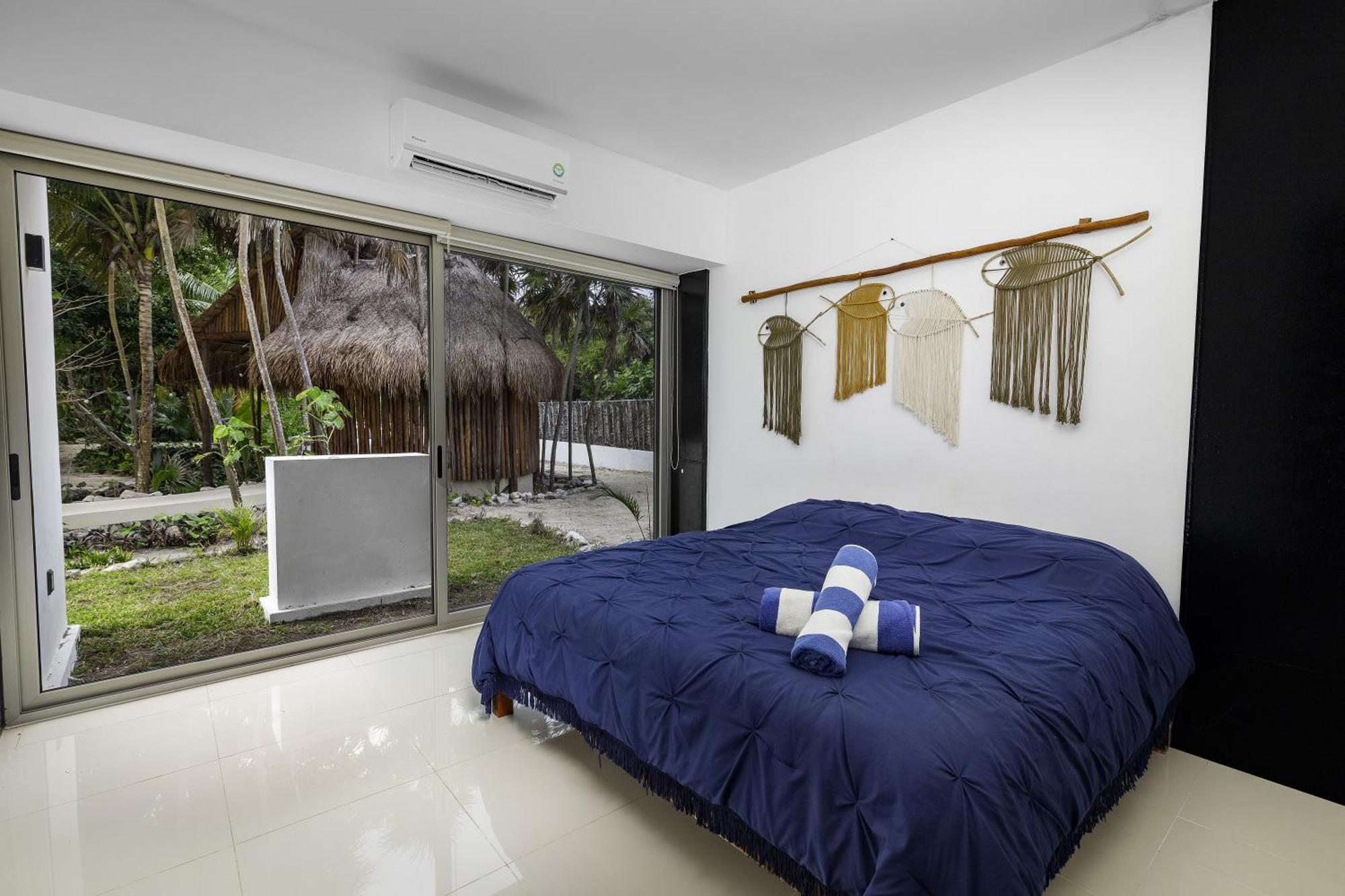 Angelina 28 Beachfront And Family Apartments - Modern And Relaxing Long Stays - 20 Min From Cancun Airport بويرتو موريلوس المظهر الخارجي الصورة